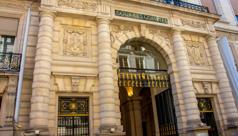Palais de la Cour des comptes à Paris, institution auteure du rapport sur la dépendance de l'État à Microsoft